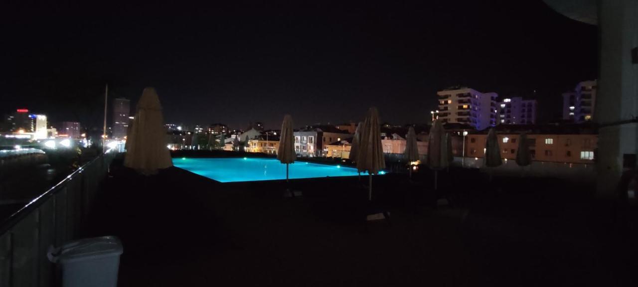 Studyo At High Flat Apartment Istanbul Bagian luar foto