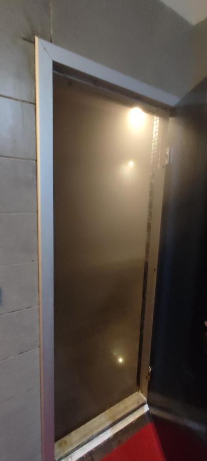 Studyo At High Flat Apartment Istanbul Bagian luar foto