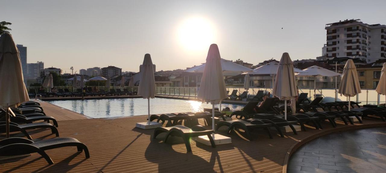 Studyo At High Flat Apartment Istanbul Bagian luar foto
