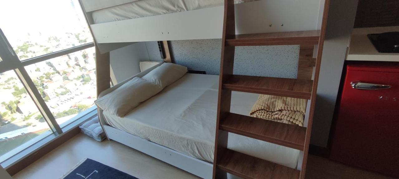 Studyo At High Flat Apartment Istanbul Bagian luar foto