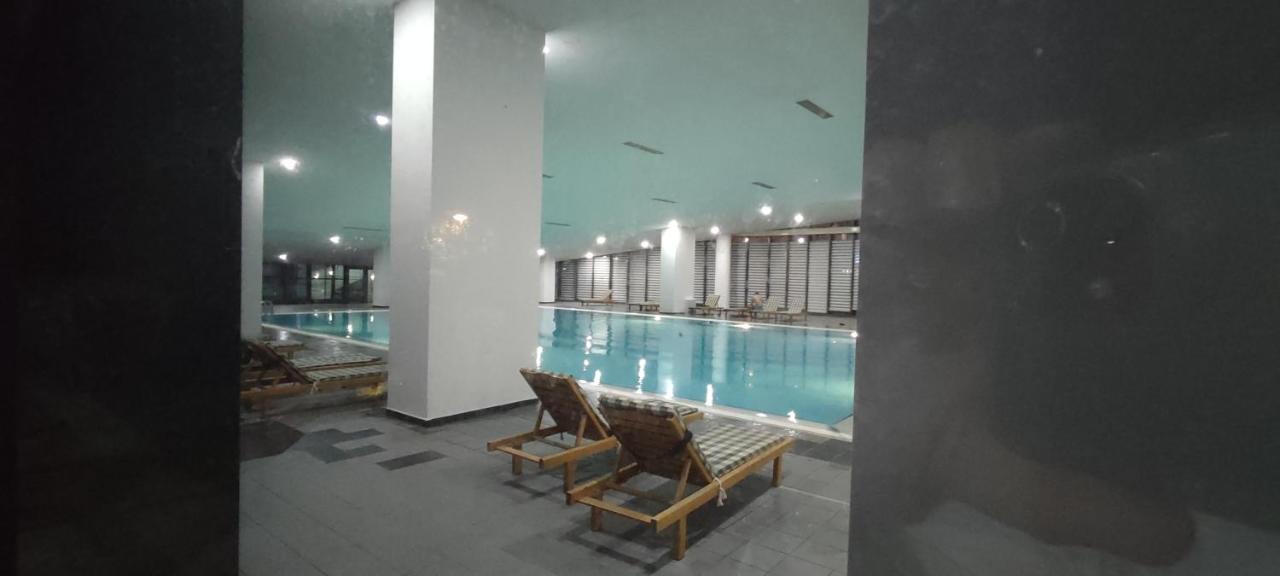 Studyo At High Flat Apartment Istanbul Bagian luar foto